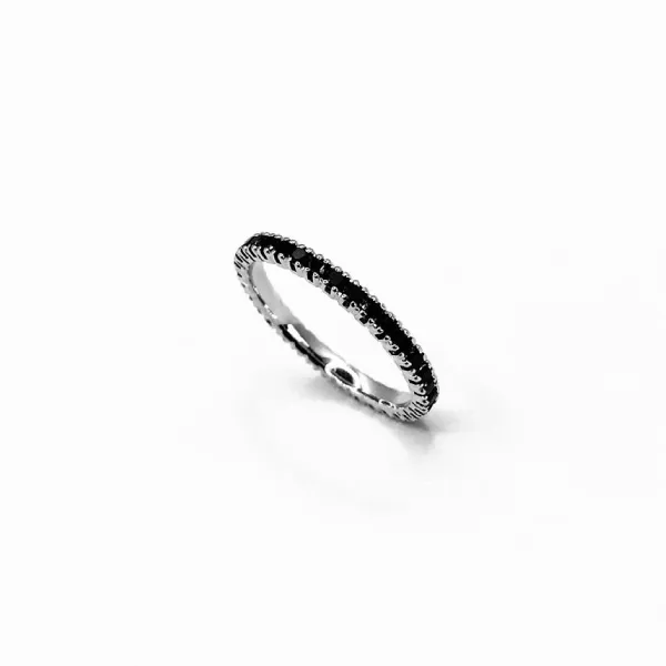 Anello Eternity con diamanti neri ct. 0,71 .