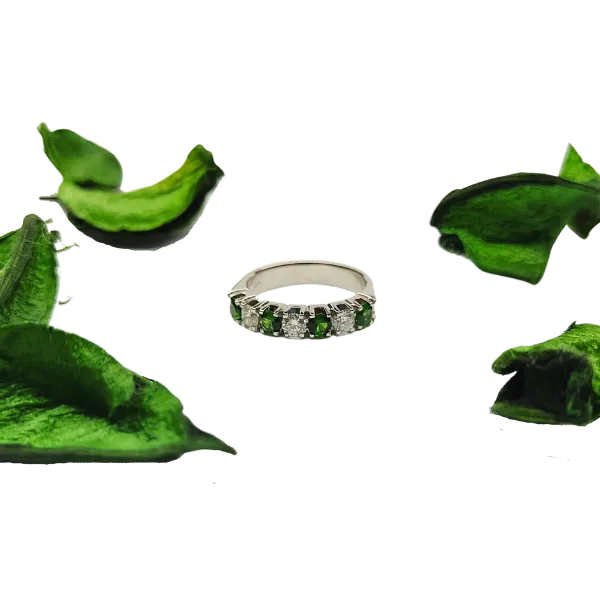 Anello Rivière in oro bianco 18kt con Tsavorite e diamanti bianchi ct. 0,44 .
