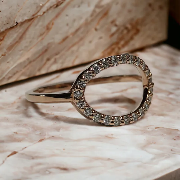 Anello Ovale in oro rosa 18 Kt con diamanti ct. 0,21 (2)