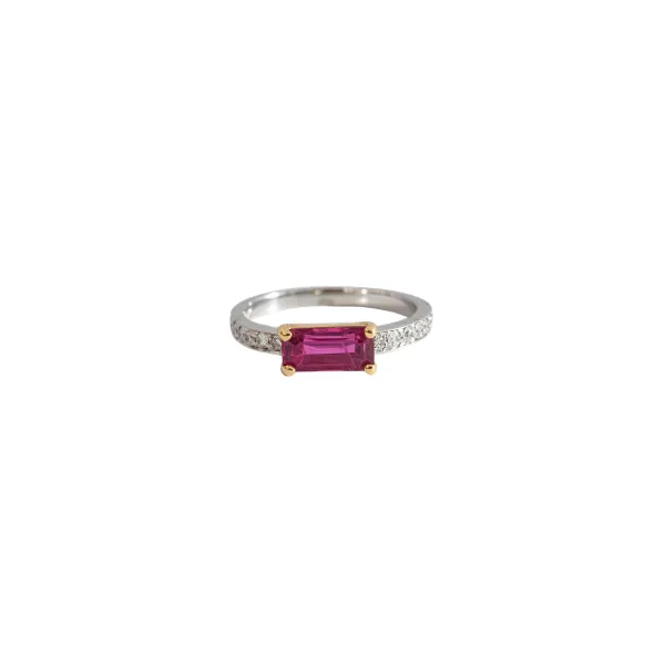 Anello in oro bianco 18 Kt con Rubino 1,00 ct e diamanti 0,15 ct