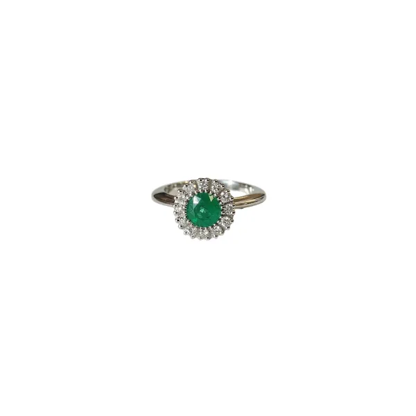 Anello in oro bianco 18 Kt con Smeraldo 0,77 ct e diamanti 0,31 ct